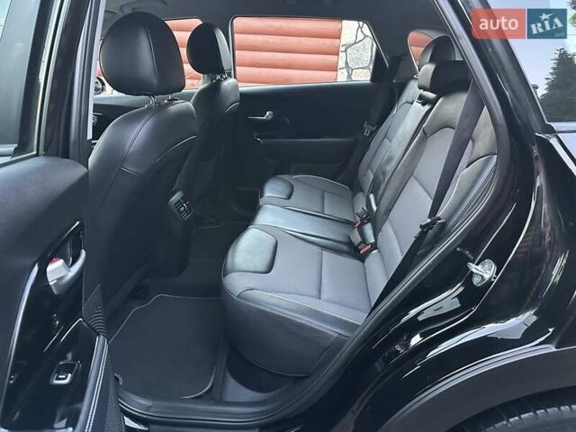 Черный Киа Niro, объемом двигателя 0 л и пробегом 115 тыс. км за 18700 $, фото 15 на Automoto.ua