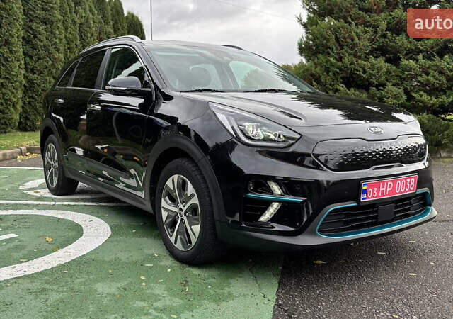 Чорний Кіа Niro, об'ємом двигуна 0 л та пробігом 110 тис. км за 19500 $, фото 21 на Automoto.ua