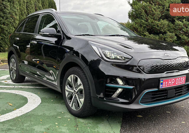 Чорний Кіа Niro, об'ємом двигуна 0 л та пробігом 110 тис. км за 19500 $, фото 29 на Automoto.ua