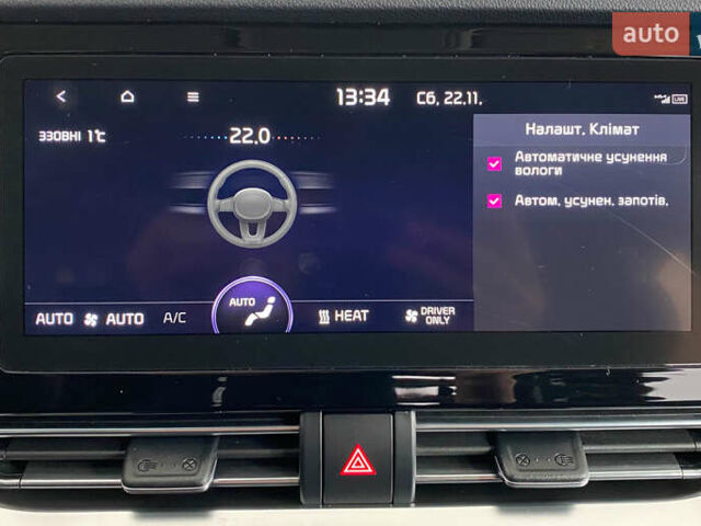 Чорний Кіа Niro, об'ємом двигуна 0 л та пробігом 70 тис. км за 22350 $, фото 37 на Automoto.ua