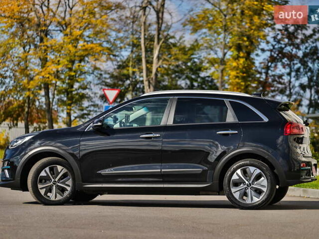 Черный Киа Niro, объемом двигателя 0 л и пробегом 124 тыс. км за 19500 $, фото 10 на Automoto.ua