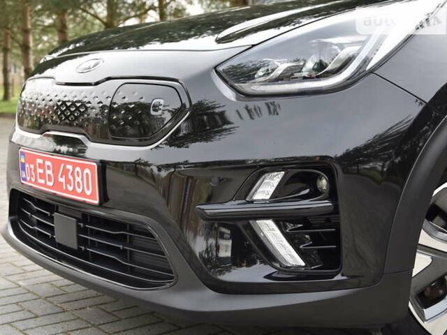 Чорний Кіа Niro, об'ємом двигуна 0 л та пробігом 47 тис. км за 23850 $, фото 9 на Automoto.ua