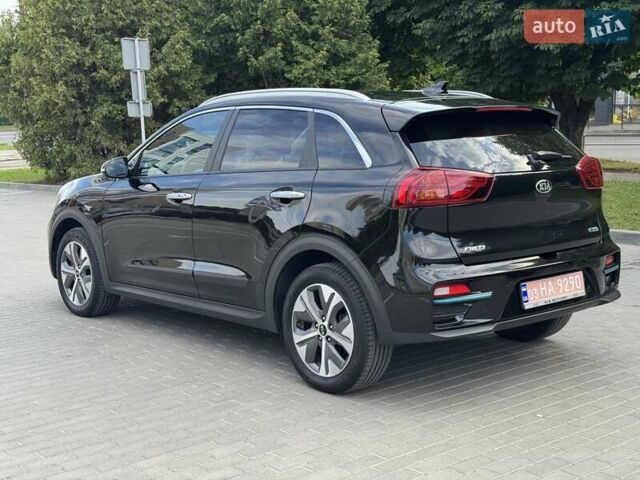 Черный Киа Niro, объемом двигателя 0 л и пробегом 98 тыс. км за 20999 $, фото 5 на Automoto.ua