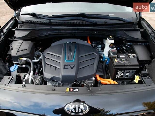 Черный Киа Niro, объемом двигателя 0 л и пробегом 110 тыс. км за 17450 $, фото 35 на Automoto.ua