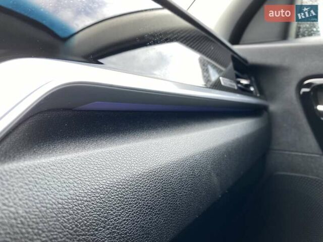 Чорний Кіа Niro, об'ємом двигуна 0 л та пробігом 107 тис. км за 22400 $, фото 5 на Automoto.ua