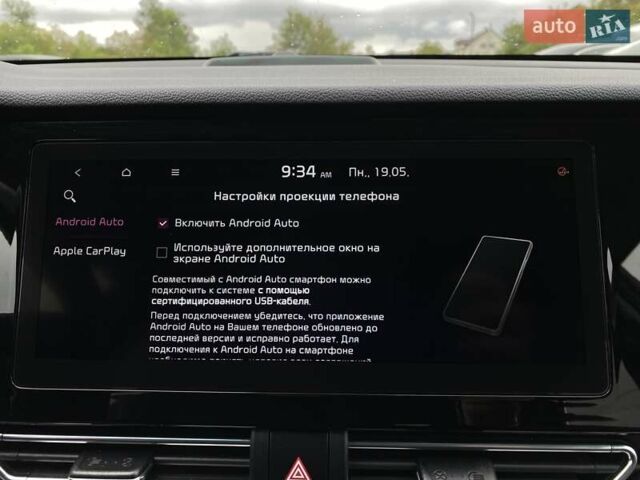 Чорний Кіа Niro, об'ємом двигуна 0 л та пробігом 107 тис. км за 22400 $, фото 56 на Automoto.ua