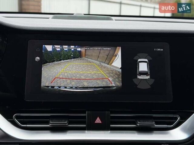 Чорний Кіа Niro, об'ємом двигуна 0 л та пробігом 89 тис. км за 20799 $, фото 57 на Automoto.ua