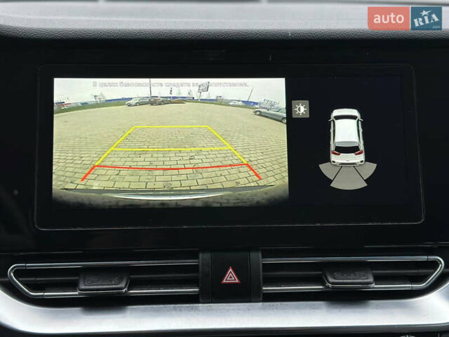 Чорний Кіа Niro, об'ємом двигуна 0 л та пробігом 130 тис. км за 18300 $, фото 67 на Automoto.ua