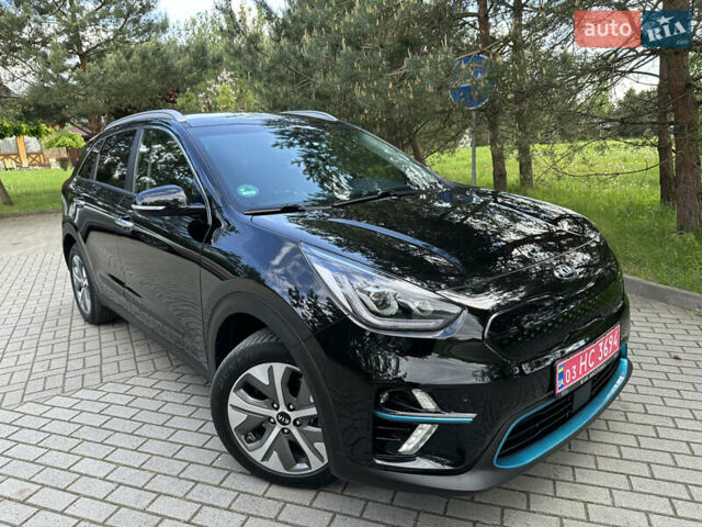Чорний Кіа Niro, об'ємом двигуна 0 л та пробігом 46 тис. км за 19750 $, фото 5 на Automoto.ua