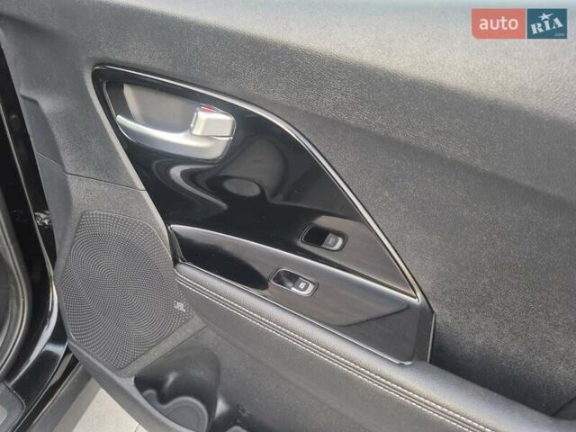 Черный Киа Niro, объемом двигателя 0 л и пробегом 142 тыс. км за 17700 $, фото 71 на Automoto.ua