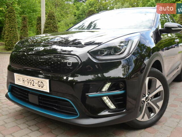 Черный Киа Niro, объемом двигателя 0 л и пробегом 76 тыс. км за 17550 $, фото 9 на Automoto.ua