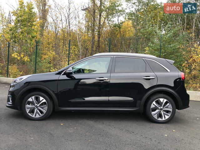 Киа Niro 2020 в Киеве на Automoto.ua Черный Киа Niro, объемом двигателя 0 л и пробегом 67 тыс. км за 21999 $, фото 5 на Automoto.ua