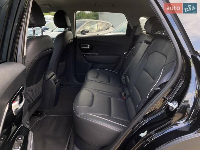Черный Киа Niro, объемом двигателя 0 л и пробегом 83 тыс. км за 23200 $, фото 52 на Automoto.ua