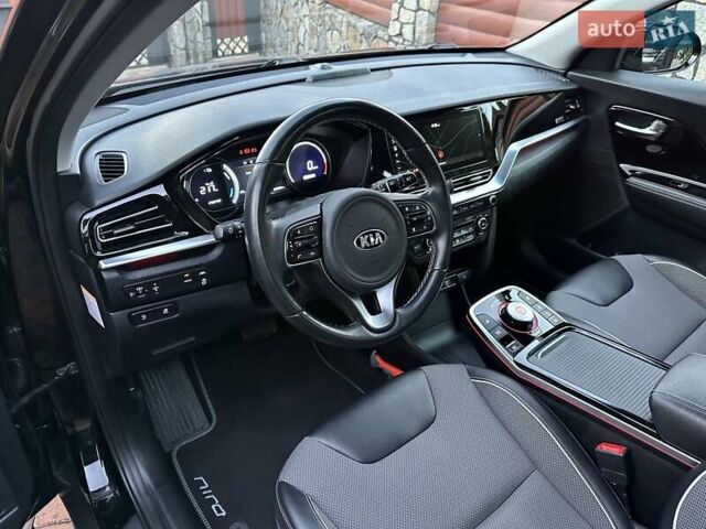 Черный Киа Niro, объемом двигателя 0 л и пробегом 115 тыс. км за 18700 $, фото 30 на Automoto.ua