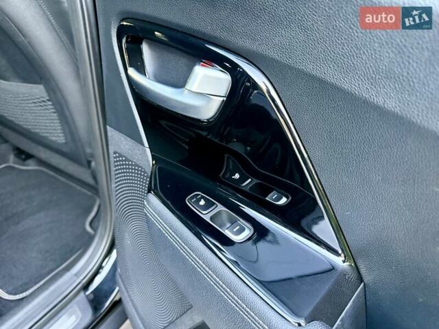 Черный Киа Niro, объемом двигателя 0 л и пробегом 128 тыс. км за 16800 $, фото 78 на Automoto.ua