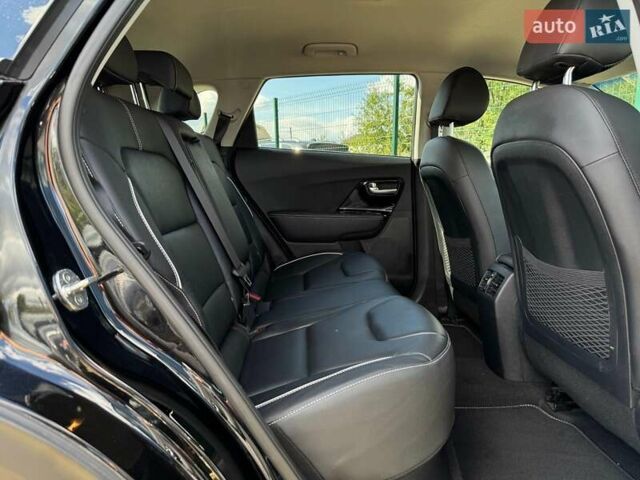 Чорний Кіа Niro, об'ємом двигуна 0 л та пробігом 69 тис. км за 23200 $, фото 77 на Automoto.ua