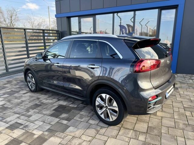 Черный Киа Niro, объемом двигателя 0 л и пробегом 142 тыс. км за 18900 $, фото 8 на Automoto.ua