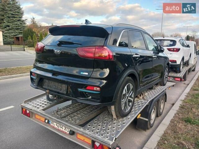 Черный Киа Niro, объемом двигателя 0 л и пробегом 125 тыс. км за 19300 $, фото 28 на Automoto.ua