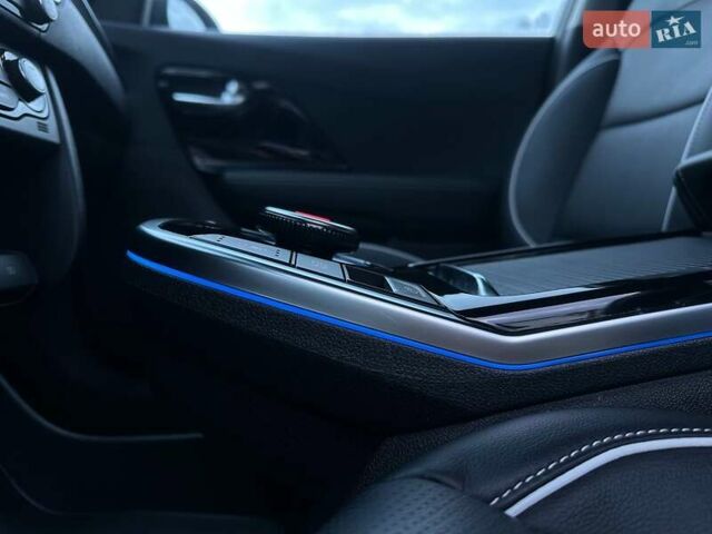 Чорний Кіа Niro, об'ємом двигуна 0 л та пробігом 35 тис. км за 24400 $, фото 72 на Automoto.ua