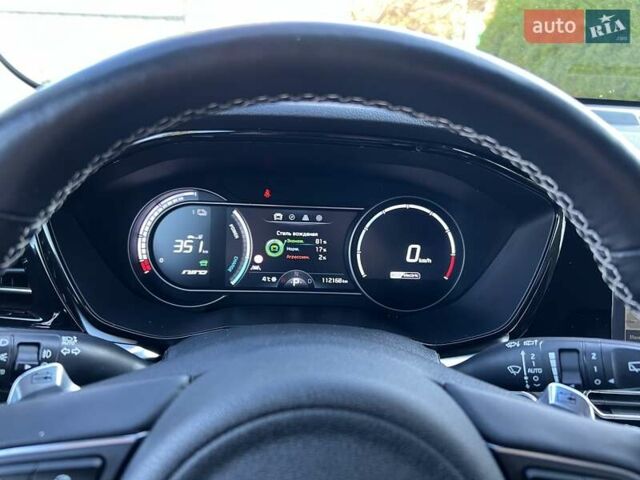Чорний Кіа Niro, об'ємом двигуна 0 л та пробігом 112 тис. км за 20499 $, фото 49 на Automoto.ua