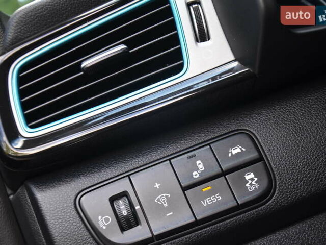 Черный Киа Niro, объемом двигателя 0 л и пробегом 62 тыс. км за 17450 $, фото 37 на Automoto.ua