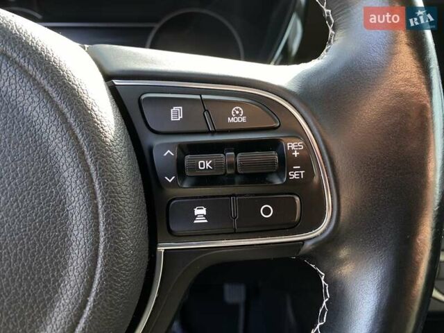 Киа Niro 2020 в Львове на Automoto.ua Черный Киа Niro, объемом двигателя 0 л и пробегом 115 тыс. км за 20300 $, фото 3 на Automoto.ua