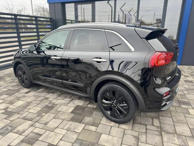 Черный Киа Niro, объемом двигателя 0 л и пробегом 112 тыс. км за 21900 $, фото 9 на Automoto.ua