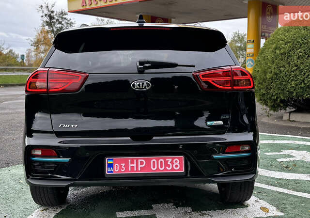 Чорний Кіа Niro, об'ємом двигуна 0 л та пробігом 110 тис. км за 19500 $, фото 26 на Automoto.ua