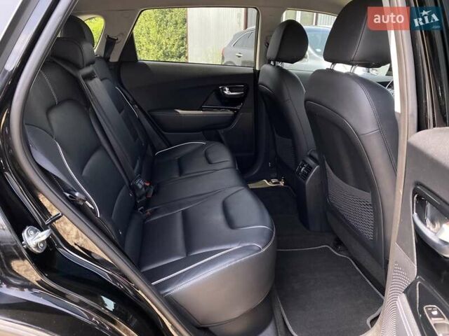 Черный Киа Niro, объемом двигателя 0 л и пробегом 115 тыс. км за 21300 $, фото 55 на Automoto.ua