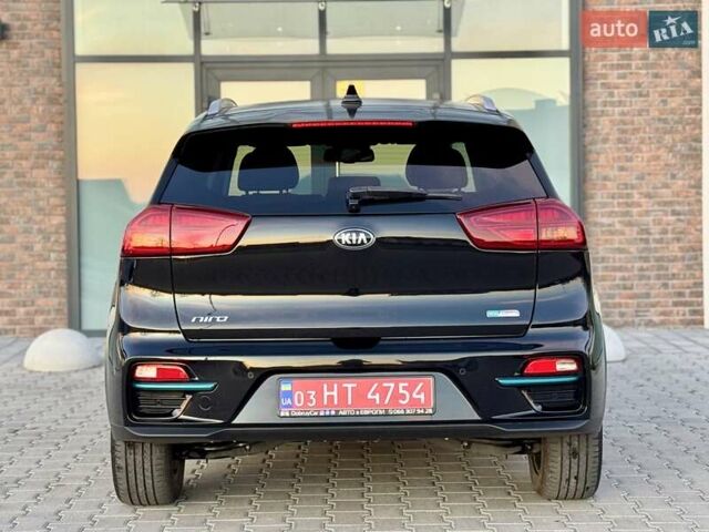 Черный Киа Niro, объемом двигателя 0 л и пробегом 110 тыс. км за 17999 $, фото 17 на Automoto.ua