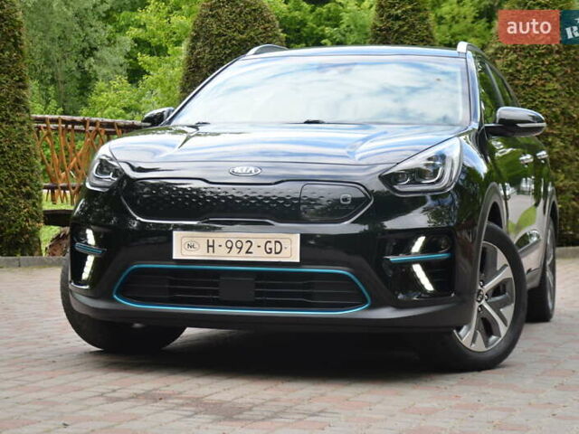Черный Киа Niro, объемом двигателя 0 л и пробегом 76 тыс. км за 17550 $, фото 13 на Automoto.ua