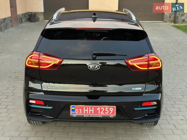 Черный Киа Niro, объемом двигателя 0 л и пробегом 152 тыс. км за 18450 $, фото 5 на Automoto.ua