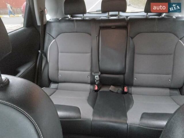 Черный Киа Niro, объемом двигателя 0 л и пробегом 92 тыс. км за 19945 $, фото 55 на Automoto.ua