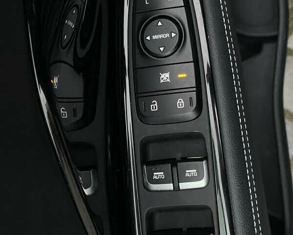 Черный Киа Niro, объемом двигателя 0 л и пробегом 111 тыс. км за 19300 $, фото 12 на Automoto.ua