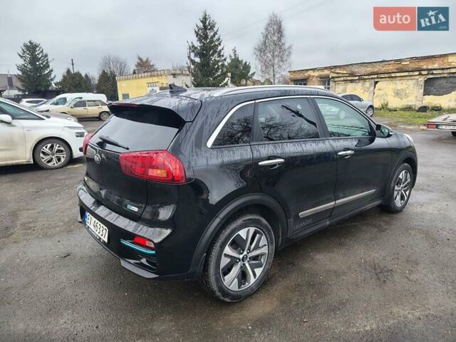 Чорний Кіа Niro, об'ємом двигуна 0 л та пробігом 146 тис. км за 18900 $, фото 6 на Automoto.ua