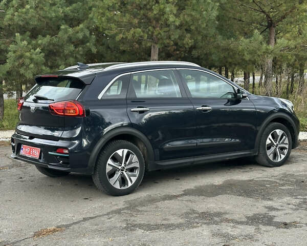 Киа Niro 2020 в Золочев на Automoto.ua Черный Киа Niro, объемом двигателя 0 л и пробегом 145 тыс. км за 18150 $, фото 20 на Automoto.ua