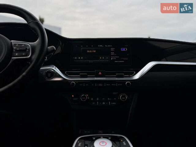 Черный Киа Niro, объемом двигателя 0 л и пробегом 103 тыс. км за 20700 $, фото 19 на Automoto.ua