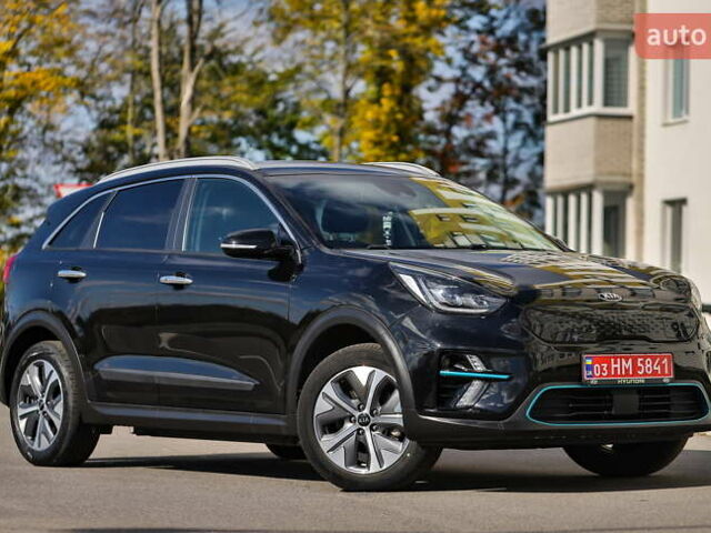 Черный Киа Niro, объемом двигателя 0 л и пробегом 124 тыс. км за 19500 $, фото 2 на Automoto.ua