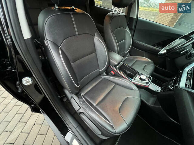 Черный Киа Niro, объемом двигателя 0 л и пробегом 140 тыс. км за 21500 $, фото 22 на Automoto.ua