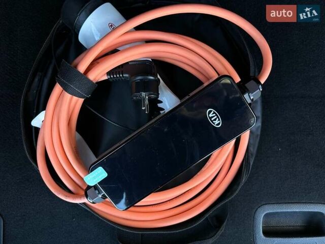 Киа Niro 2020 в Львове на Automoto.ua Черный Киа Niro, объемом двигателя 0 л и пробегом 68 тыс. км за 23200 $, фото 85 на Automoto.ua