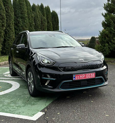 Чорний Кіа Niro, об'ємом двигуна 0 л та пробігом 110 тис. км за 19500 $, фото 39 на Automoto.ua