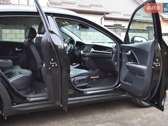 Чорний Кіа Niro, об'ємом двигуна 0 л та пробігом 169 тис. км за 18450 $, фото 49 на Automoto.ua