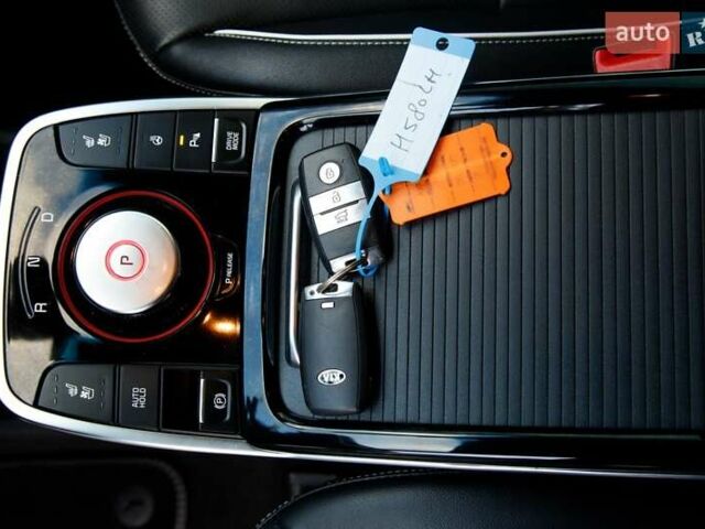 Черный Киа Niro, объемом двигателя 0 л и пробегом 110 тыс. км за 17450 $, фото 58 на Automoto.ua