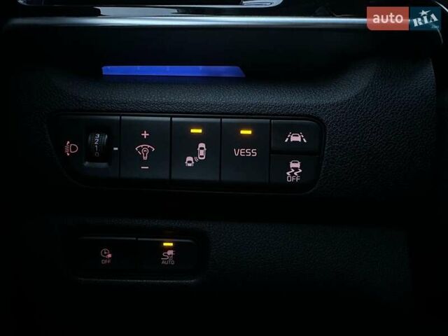 Чорний Кіа Niro, об'ємом двигуна 0 л та пробігом 35 тис. км за 24400 $, фото 46 на Automoto.ua