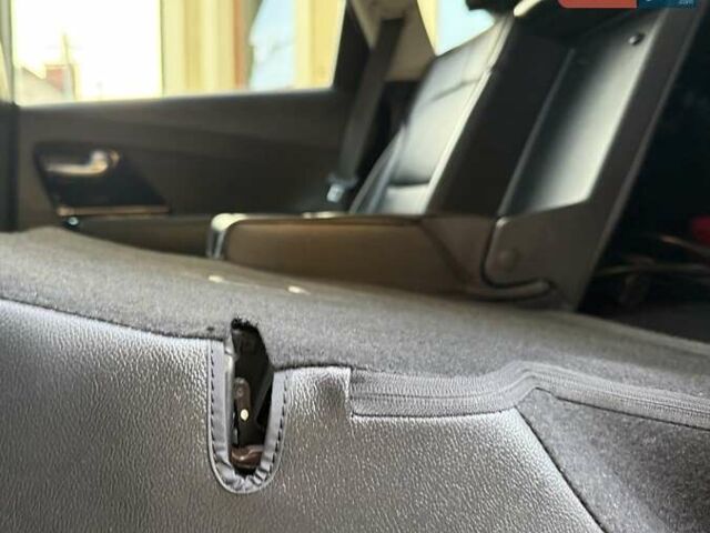 Черный Киа Niro, объемом двигателя 0 л и пробегом 98 тыс. км за 17450 $, фото 68 на Automoto.ua