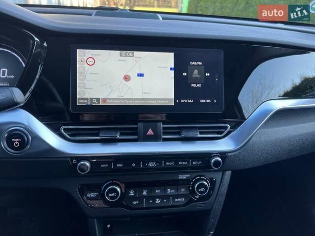 Чорний Кіа Niro, об'ємом двигуна 0 л та пробігом 112 тис. км за 20499 $, фото 47 на Automoto.ua