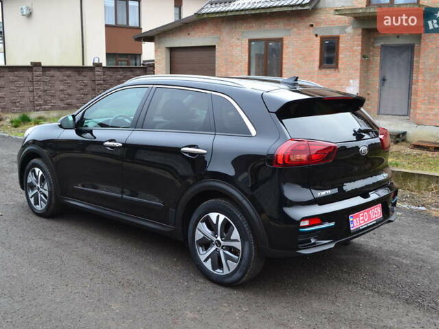 Чорний Кіа Niro, об'ємом двигуна 0 л та пробігом 169 тис. км за 18450 $, фото 19 на Automoto.ua