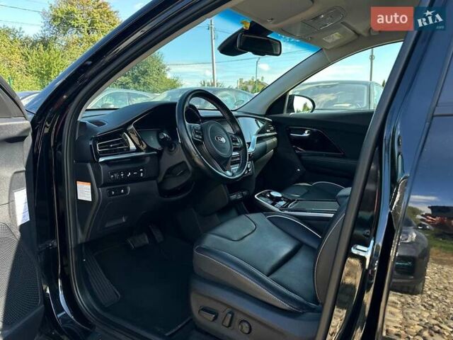 Черный Киа Niro, объемом двигателя 0 л и пробегом 80 тыс. км за 23400 $, фото 25 на Automoto.ua