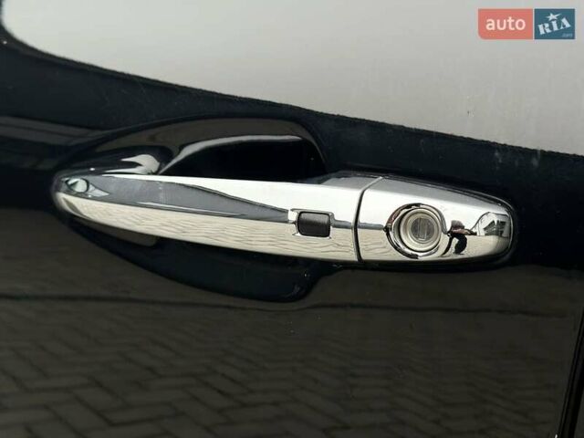 Чорний Кіа Niro, об'ємом двигуна 0 л та пробігом 134 тис. км за 18950 $, фото 11 на Automoto.ua