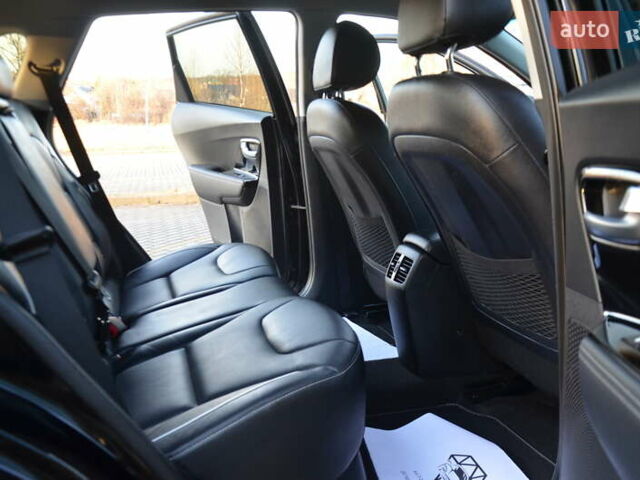 Черный Киа Niro, объемом двигателя 0 л и пробегом 68 тыс. км за 17450 $, фото 64 на Automoto.ua